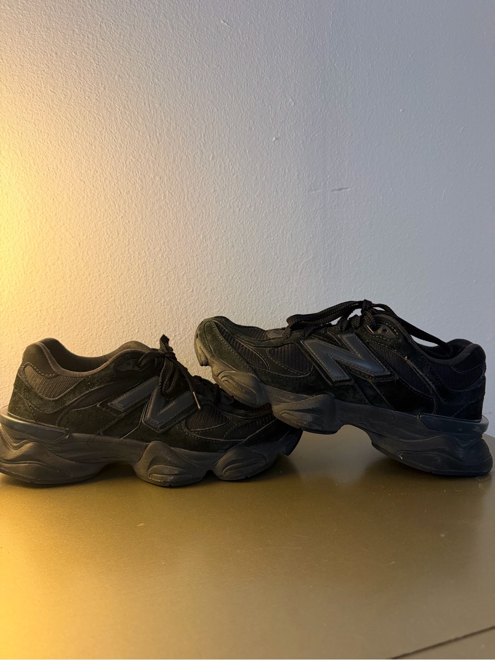 New Balance Men's All-Black Chunky Sneaker